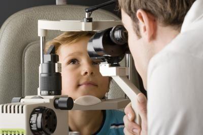 چگونه می توانیم چشم پزشک بشویم ؟